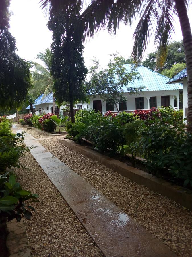 The Nungwi Inn Hotel エクステリア 写真